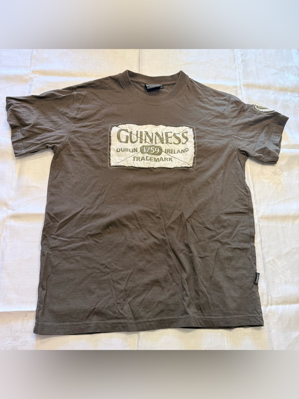 Official Guinness graphic t-shirt brown 1759 Dublin Ireland label Size XL